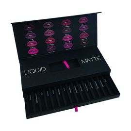 Luxury Cosmetic Packaging Boxes CMYK Offset Printing With Magnetic Closure