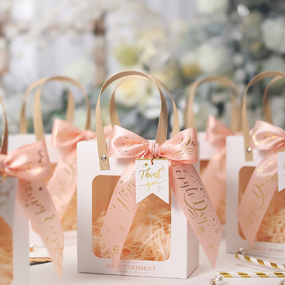 Handheld gift bag for Women's Day gift packaging customization