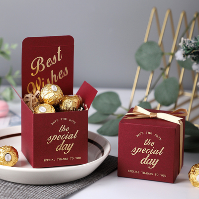 Slotted Custom Cardboard Boxes Wedding / Party Chocolate Packaging Boxes With Ribbon