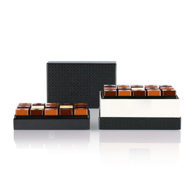 Pantone Color 600gsm Greyboard Chocolate Truffle Boxes C2S